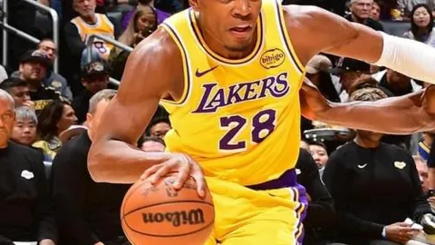 布达佩斯分站赛张雨霏覃海洋力夺双冠——北京青年报报道